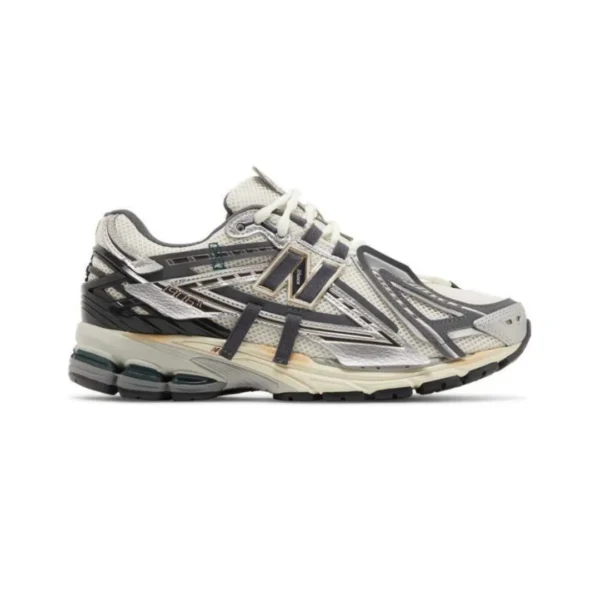 New Balance 9060 Metallic