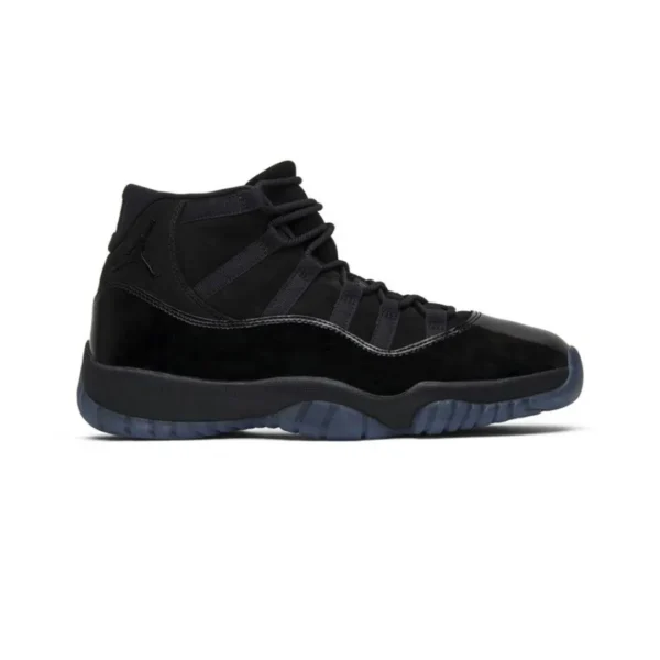 Air Jordan 11 Retro Cap and Gown
